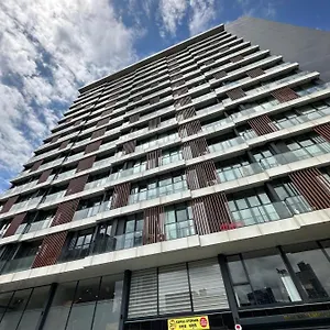 شقة Sisli Modern Residence, 2 Bedroom Apartments, 250m Metro Station